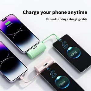 2025 nuovo arrivato due In uno Plug-In Mini alimentazione <span class=keywords><strong>Mobile</strong></span> carica 5000Mah emergenza Power Bank con cavo - Product Image 4