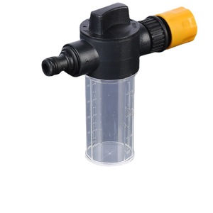Pistola de Lavado de Autos con Depósito de Espuma, Conexión Rápida, Kit de Herramientas de Lavado de Plástico ABS, Versión Negra y Amarilla - Product Image 4