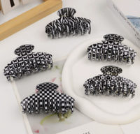 Schwarz-Weiß-Serie Gestreiftes Kariertes Neues PVC-Blumen-Schmetterlings-Design für Hochzeit Ostern Chinesisches Neujahr