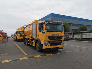 Camion per Aspirazione Fognaria HOWO 6x4 Progettato per Servizi Comunali con Pompa ad Alto Vuoto per Raccolta Rifiuti - Product Image 2