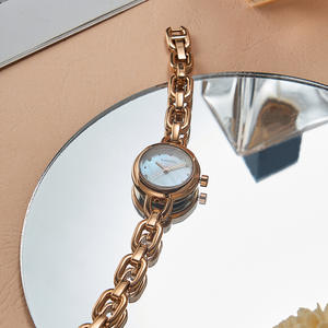 2026 New Arrival Oval <b>Retro</b> Stylish Ladies' Quartz Watch Niche Fashion Exquisite Wristwatch - Product Image 4
