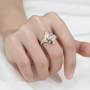 Bague en diamant de laboratoire 18 carats de forme marquise Messi Jewelry MSR-2029 pour femmes - Product Image 6