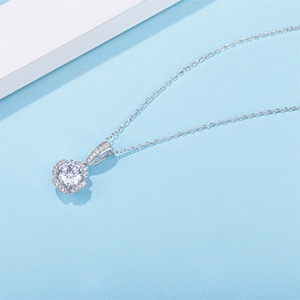 Personnalisé Merveilleux 925 Argent Blanc Cz Halo Cluster Forme Rose Jaune Bleu Moissanite Femme Pendentif Collier pour Filles Cadeau - Product Image 3