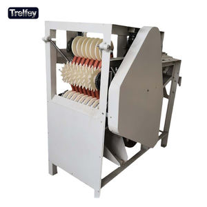 Éplucheuse d'arachides semi-automatique conviviale, installation simple avec prise 220V, idéale pour les petites entreprises et l'agriculture - Product Image 6