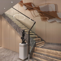 Escalier droit minimaliste de luxe Prima avec poutre dissimulée et bande lumineuse LED intégrée pour escaliers intérieurs de maisons contemporaines à plan ouvert