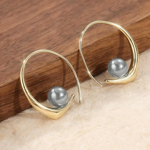 Orecchini a Cerchio Grigi per Donne, Design Geometrico Minimalista, Accessori per Orecchie da Indossare Quotidianamente - Product Image 6