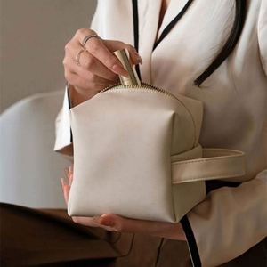 Pochette de voyage portable personnalisée en cuir PU imperméable avec fermeture éclair pour cosmétiques et maquillage – Vente en gros - Product Image 5