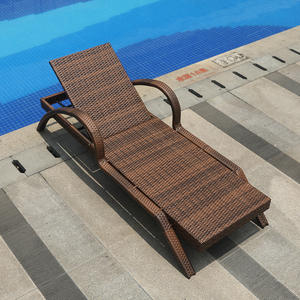 Chaise longue pliante en rotin d'extérieur pour piscine, plage, villa, terrasse et balcon - Design minimaliste - Product Image 5