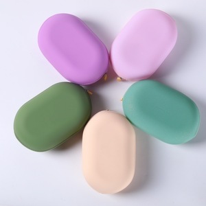 Borsa per il trucco in Silicone <span class=keywords><strong>portatile</strong></span> <span class=keywords><strong>da</strong></span> <span class=keywords><strong>viaggio</strong></span> per articoli <span class=keywords><strong>da</strong></span> toeletta con chiusura a cerniera - Product Image 1