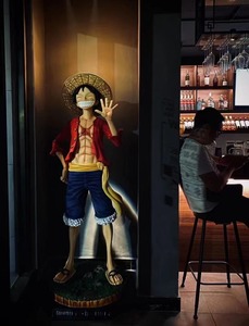 Statue en résine personnalisée de <span class=keywords><strong>Luffy</strong></span> de One Piece, taille réelle, pour la décoration de la maison ou des centres commerciaux - Product Image 3
