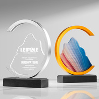 Trophée en cristal en forme de sommet de montagne et de croissant de lune, impression couleur, forme créative, cadeau d'entreprise pour réunion annuelle, récompense