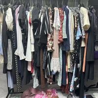 Vêtements pour femmes haut de gamme à une épaule, manches longues, en balles de gros
