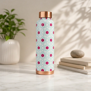 Bouteille d'eau en cuivre émaillé faite à la main, motif floral, bouteille à boire en cuivre pur, ayurvédique, anti-fuite, réutilisable - Product Image 1