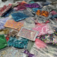 Échantillon de paillettes aléatoires (35 à 40 pièces) – Poudre de mica fine et épaisse pour argile polymère, résine, artisanat, corps, ongles, slime