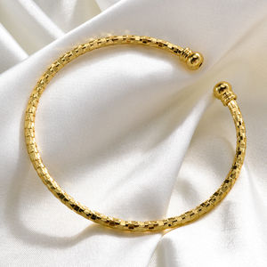 Wholesale Dubai Jewellery Bangle Bracelet Minimalist <b>Gold</b> Plated Chain Link Bangles for Women Daily Wear Customized Color - Product Image 6