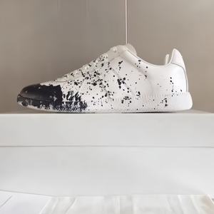 Zapatillas de Cuero Estilo Vintage para Pareja, de Caña Baja, con Cordones, Pintadas a Mano con Graffiti, Modernas y a la Moda para Caminar - Product Image 3