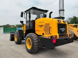Cargadora de Ruedas Multiusos Lonking LG833G con Enganche Rápido para Silvicultura, Granjas, Depósitos de Granos, Fábricas de Materiales de Construcción y Múltiples Accesorios - Product Image 1