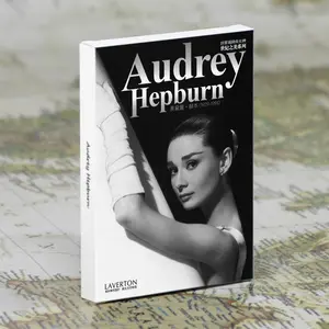 30 pz/set cartoline di stampa personalizzate OEM/ODM cartoline personalizzate con il tuo design Movie Star Audrey Hepburn cartolina