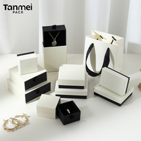 Vente en gros d'usine Boîte à bijoux en carton blanc et noir en papier d'emballage cadeau pour bague collier bracelet