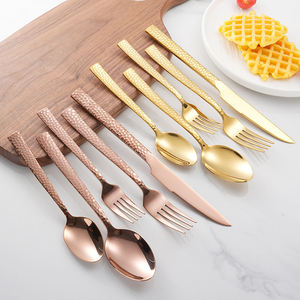 Thiết kế hiện đại Rose Gold búa thép không gỉ 304 biểu tượng tùy chỉnh thiết lập dao kéo Flatware Fork Spoon cho đám cưới và các sự kiện - Product Image 3