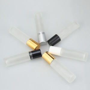 Wholesale LK Packaging Essential Oil Roller Bottle 5ml/10ml Transparent Sandblasted Glass Metal Collar Cylindrical Shape <b>Perfume</b> - Product Image 2