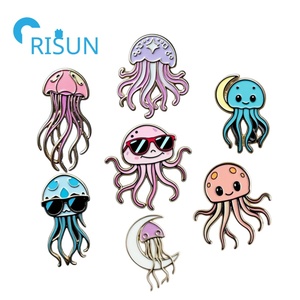 Insignias de Metal de medusas de <span class=keywords><strong>Bob</strong></span> <span class=keywords><strong>Esponja</strong></span>, alfileres de medusas de dibujos animados, broches de animales, pulpo de animales marinos, medusas, insignia de Pin esmaltado - Product Image 1