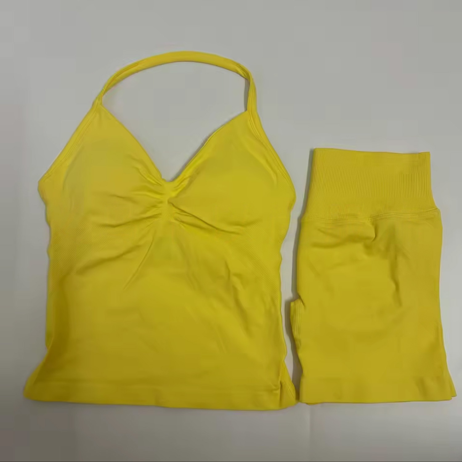 Jaune clair