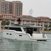 Catamarán a Motor de Lujo de 12m Personalizado, Flybridge, Dos Motores Fuera de Borda de 150HP, 12 Personas, Ventanas Panorámicas, Alquiler Familiar