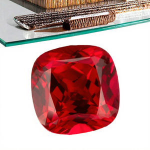 Piedra Suelta de Rubí Sintético Creado en Laboratorio, Corte Asscher de 12x12 mm, Color Rojo Sangre de Pichón, Tratado Térmicamente, con Pequeñas Grietas e Inclusiones - Product Image 3