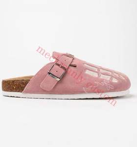 รองเท้าแตะไม้ก๊อกแฟชั่นอินเทรนด์ลำลองแบบกำหนดเองได้รองเท้าแตะส้นเตี้ยออกแบบได้เองรองเท้าเปิดนิ้วเท้าสำหรับกลางแจ้ง - Product Image 4