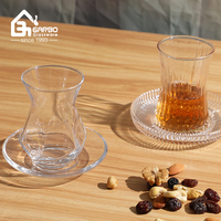 Coffret Cadeau Personnalisé – Ensemble de 12 Verres à Thé Transparents en Stock – Tasses à Café Saoudiennes avec Soucoupes 175ml – Services à Thé