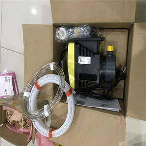 Bomba Dosificadora de Diafragma Milton Roy GM0050PL1MNN Horizontal 24V, Bomba de Paletas de Flujo Variable - Product Image 3