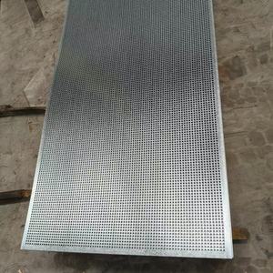 Panneaux perforés en acier inoxydable pour les installations sportives, les ateliers - Conception industrielle durable améliorant la sécurité, le confort et les performances - Product Image 3