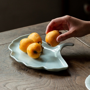 Chinese <b>Ceramic</b> Leaf Shape Fruit <b>Plate</b> Porcelain Tea Ceremony Dessert Dish - Product Image 2