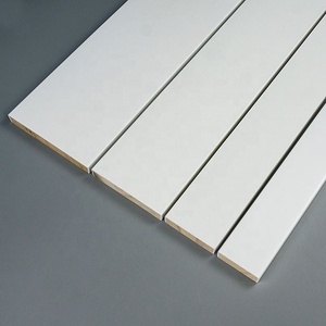 Placa base de <span class=keywords><strong>madera</strong></span> <span class=keywords><strong>maciza</strong></span> Radiata, moldura de corona de cornisa imprimada blanca, fabricante y <span class=keywords><strong>precio</strong></span> de fábrica, venta al por mayor - Product Image 2