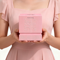 Boîte cadeau rigide écologique pour huiles essentielles et parfums avec couvercle et base en carton blanc rose à finition mate, boîte pour huiles essentielles