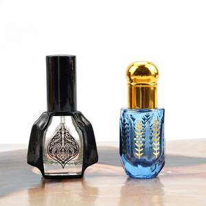 Botella <span class=keywords><strong>de</strong></span> spray <span class=keywords><strong>de</strong></span> perfume pequeña <span class=keywords><strong>de</strong></span> alta gama <span class=keywords><strong>de</strong></span> 10ml al por mayor, botella <span class=keywords><strong>de</strong></span> rodillo <span class=keywords><strong>de</strong></span> cristal, botella vacía Octágono, tapa <span class=keywords><strong>de</strong></span> rosca Irregular, portátil <span class=keywords><strong>de</strong></span> viaje - Product Image 4