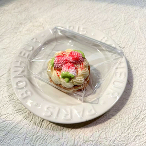 Productos de Diseño Novedoso con Temática de Postres, Frutas y Pan, Hechos de Silicona de Grado Alimenticio con Diseños Adorables. - Product Image 3