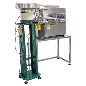 Machine de remplissage et de bouchage rotative commerciale pour sachets à bec verseur, pour jus, purée, gelée, lessive - Product Image 4