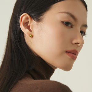 Simple elegante Original bloque de plata Irregular piedra estilo joyería de moda 925 pendiente de plata esterlina para hombres y mujeres - Product Image 3