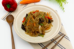 Fideos Fritos Coreanos Veself, a Base de Plantas, con Alto Contenido de Proteína, Sabrosos, para Saltear, Masticables, Sabores Intensos, Comida Vegana Congelada - Product Image 3