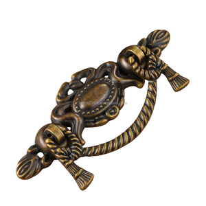 Accessoires de rangement en stock : Poignée de tirage métallique durable pour armoire, en alliage de zinc, couleur laiton antique et doré, 115 x 50 mm - Product Image 2
