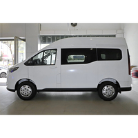 Offre Spéciale Nanjing Iveco Fidato Bus automatique 2.0T 5 portes 5-9 sièges Diesel Naveco Fidato Mini Bus véhicule