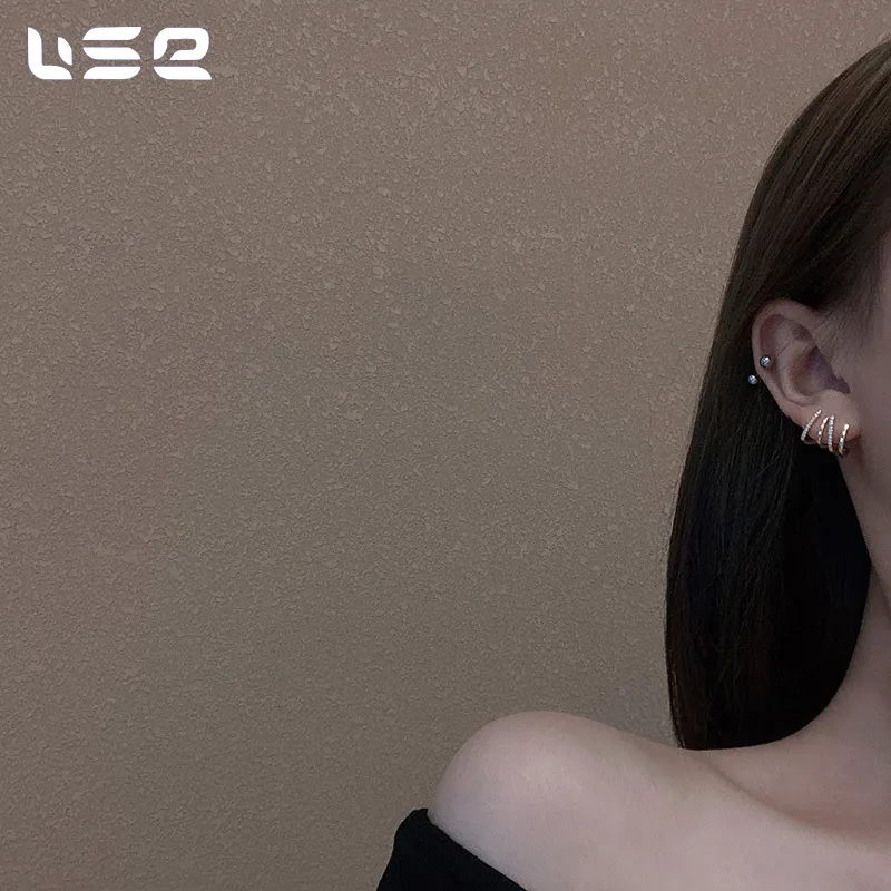S925 스털링 실버 도매 고품질 고급 간단한 절묘한 네 발톱 패션 보석 귀걸이 여성