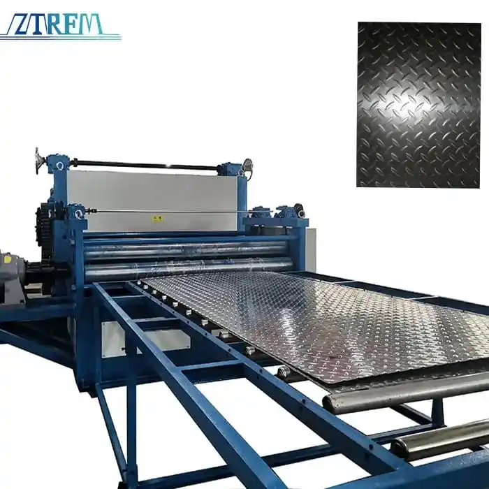 ZTRFM धातु Embossing मशीन एल्यूमीनियम का तार Embossing मशीन Embossing छत शीट बनाने की मशीन