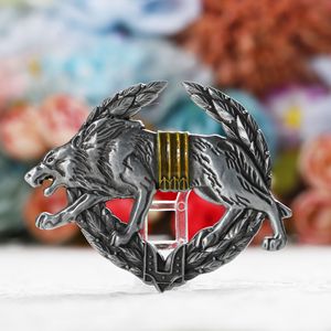 Insignia personalizada con diseño de alas y espada, tipo broche de mariposa, para regalos publicitarios, premios y artículos conmemorativos. - Product Image 2