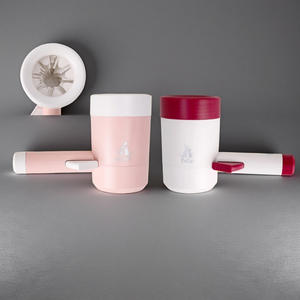 Taza para Lavar Patas de Mascotas, Dispositivo de Baño para Perros, Herramienta de Limpieza y Belleza para Patas, Taza Giratoria Automática para Limpiar Patas de Perros - Product Image 3