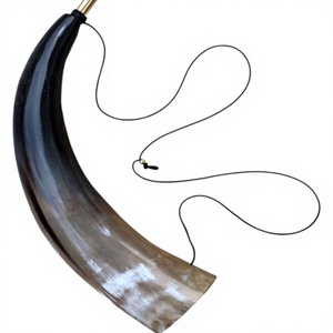 Corne de combat viking polie, gravée à la main, de haute qualité, écologique, en véritable os de bœuf, pour décoration nautique et animale, article très demandé - Product Image 1