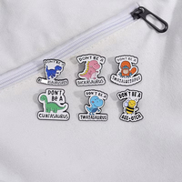Broches en émail personnalisées et broches abeilles mignonnes en gros pour jeux, cadeaux et mode, avec des motifs de dinosaures et d'abeilles