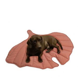 เบาะนอนแมวแบบนุ่มเป็นมิตรกับสิ่งแวดล้อม ขายส่ง พร้อมดีไซน์รูปใบไม้ สไตล์นอร์ดิก ใช้ได้ทุกฤดู - Product Image 4